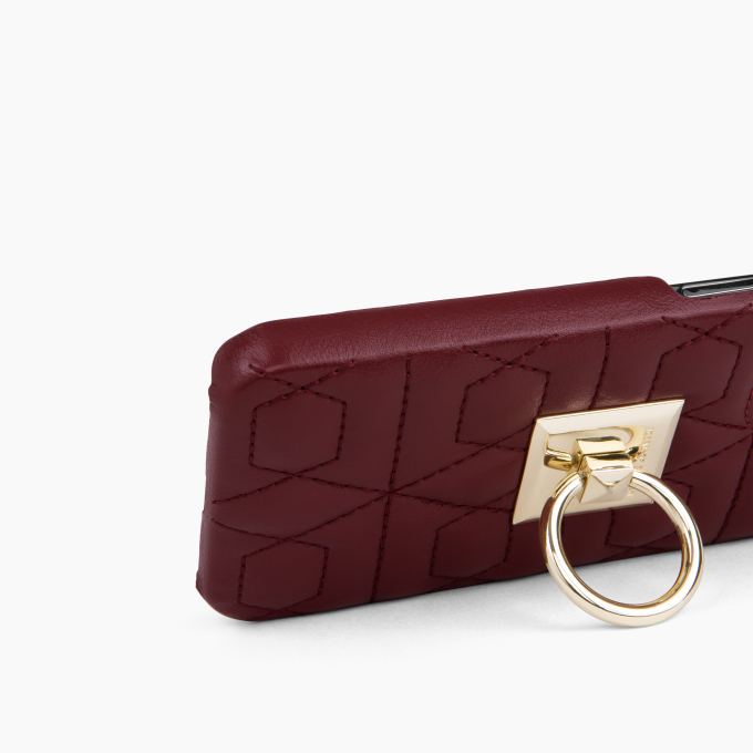 iPhone 13 PRO MAX/12 PRO MAX iDeal Of Sweden Statement nugarėlė Quilted Ruby
