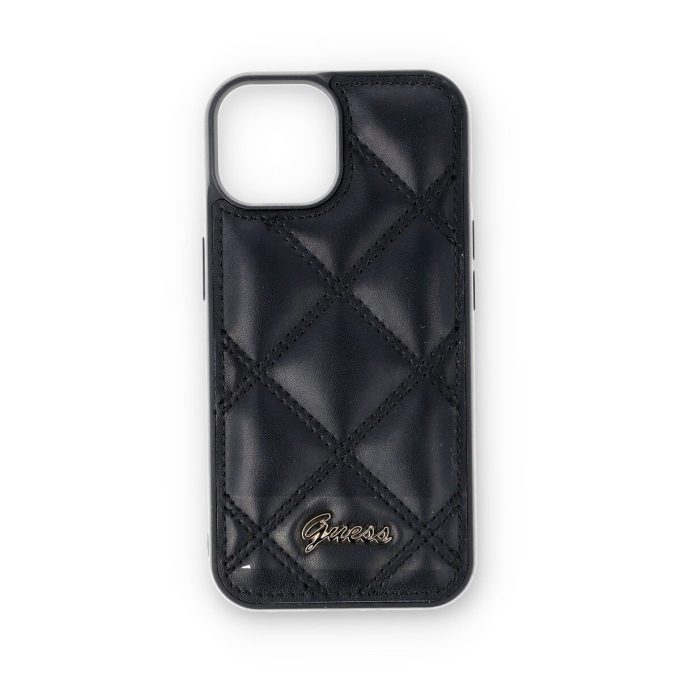 iPhone 15 / 14 / 13 black PU Quilted Metal Logo GUESS nugarėlė